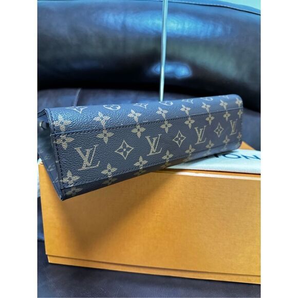 Louis Vuitton Sac Plat PM - Picture 11 of 16